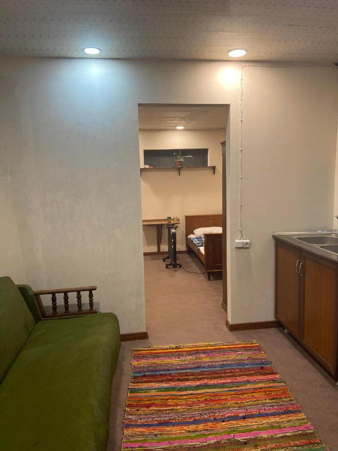 מלון יירבאן Vahe'S Corner House מראה חיצוני תמונה
