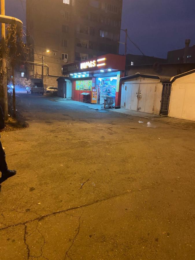 מלון יירבאן Vahe'S Corner House מראה חיצוני תמונה